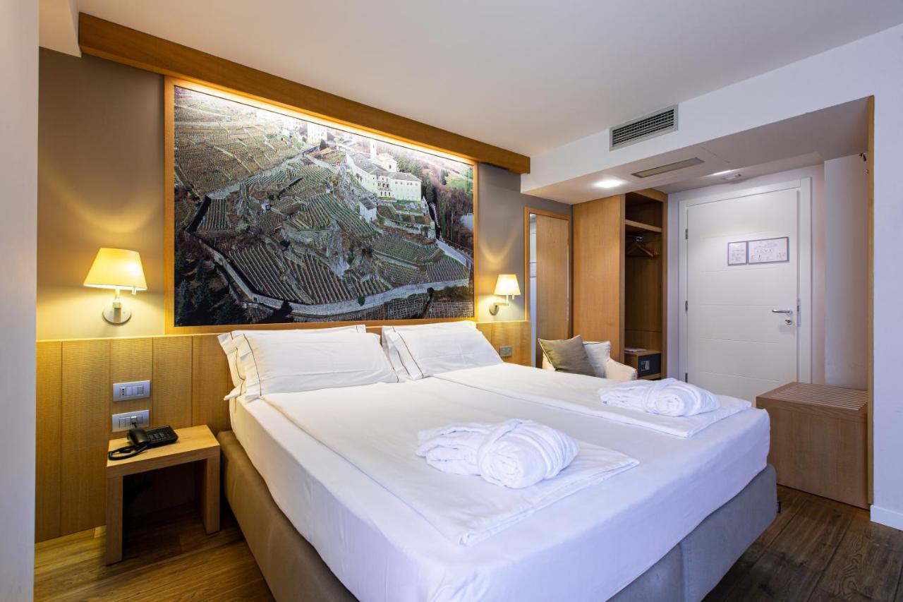 Wine Hotel Retici Balzi Poggiridenti Экстерьер фото