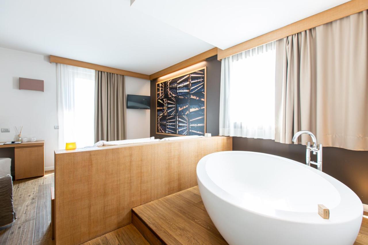 Wine Hotel Retici Balzi Poggiridenti Экстерьер фото
