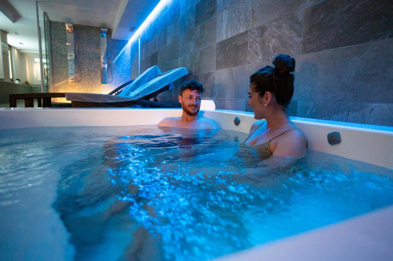 Wine Hotel Retici Balzi Poggiridenti Экстерьер фото