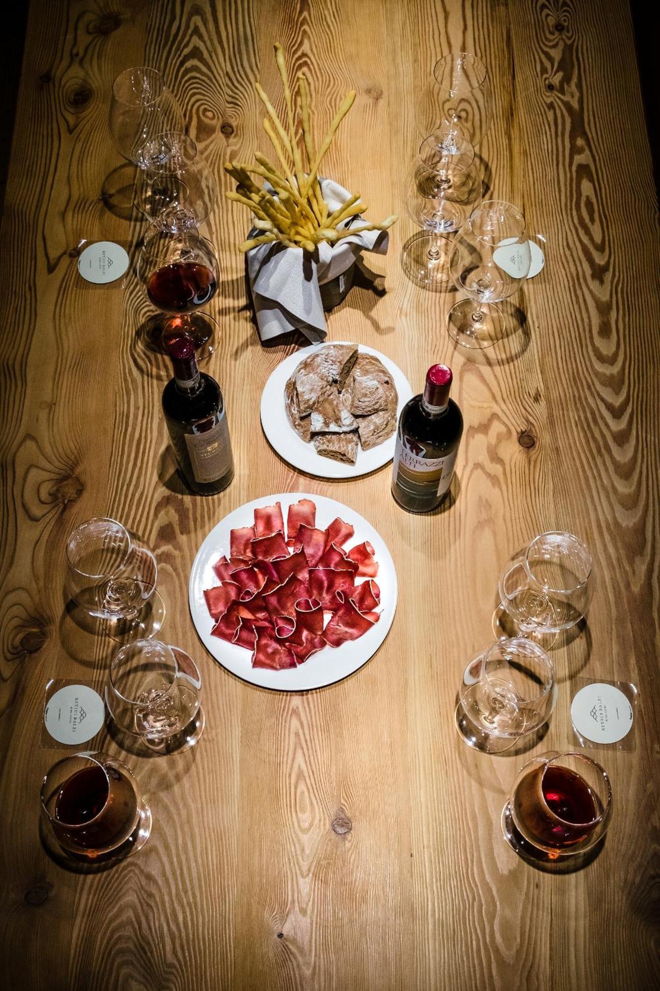 Wine Hotel Retici Balzi Poggiridenti Экстерьер фото