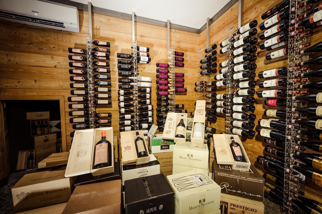 Wine Hotel Retici Balzi Poggiridenti Экстерьер фото