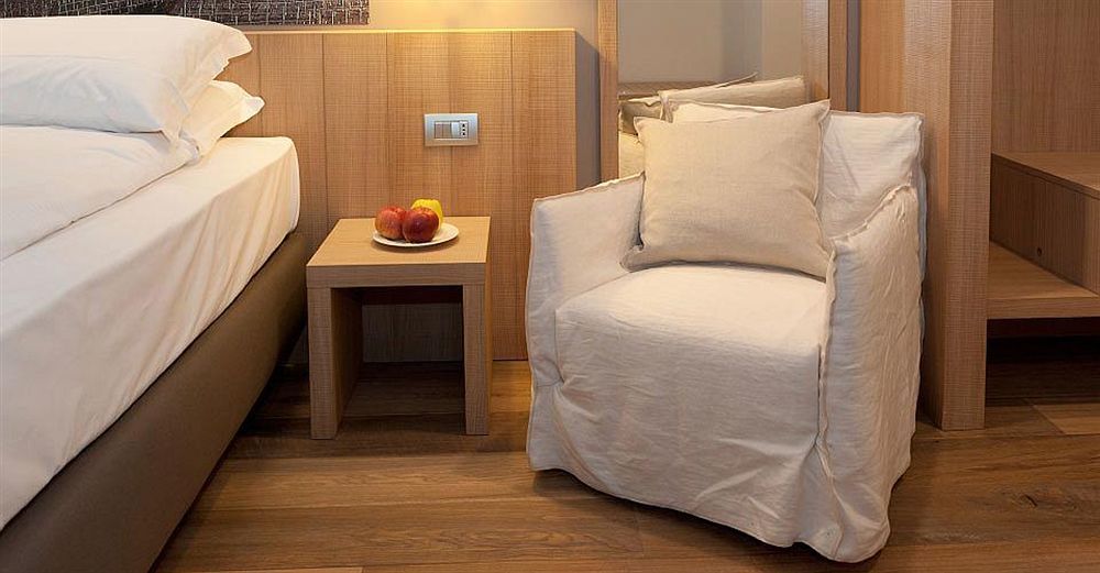 Wine Hotel Retici Balzi Poggiridenti Экстерьер фото